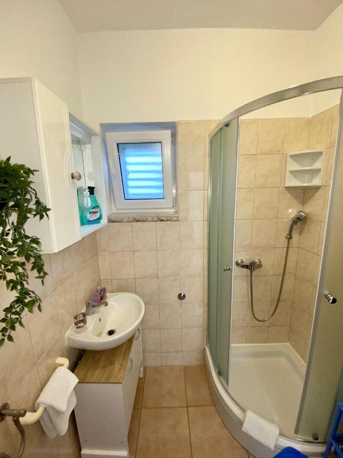 Apartment Sara Trogir Exterior photo